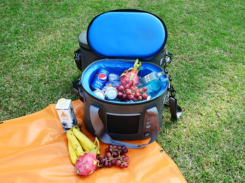 Kaip išsirinkti medžiagą kempingo ledo maišelio maišui?